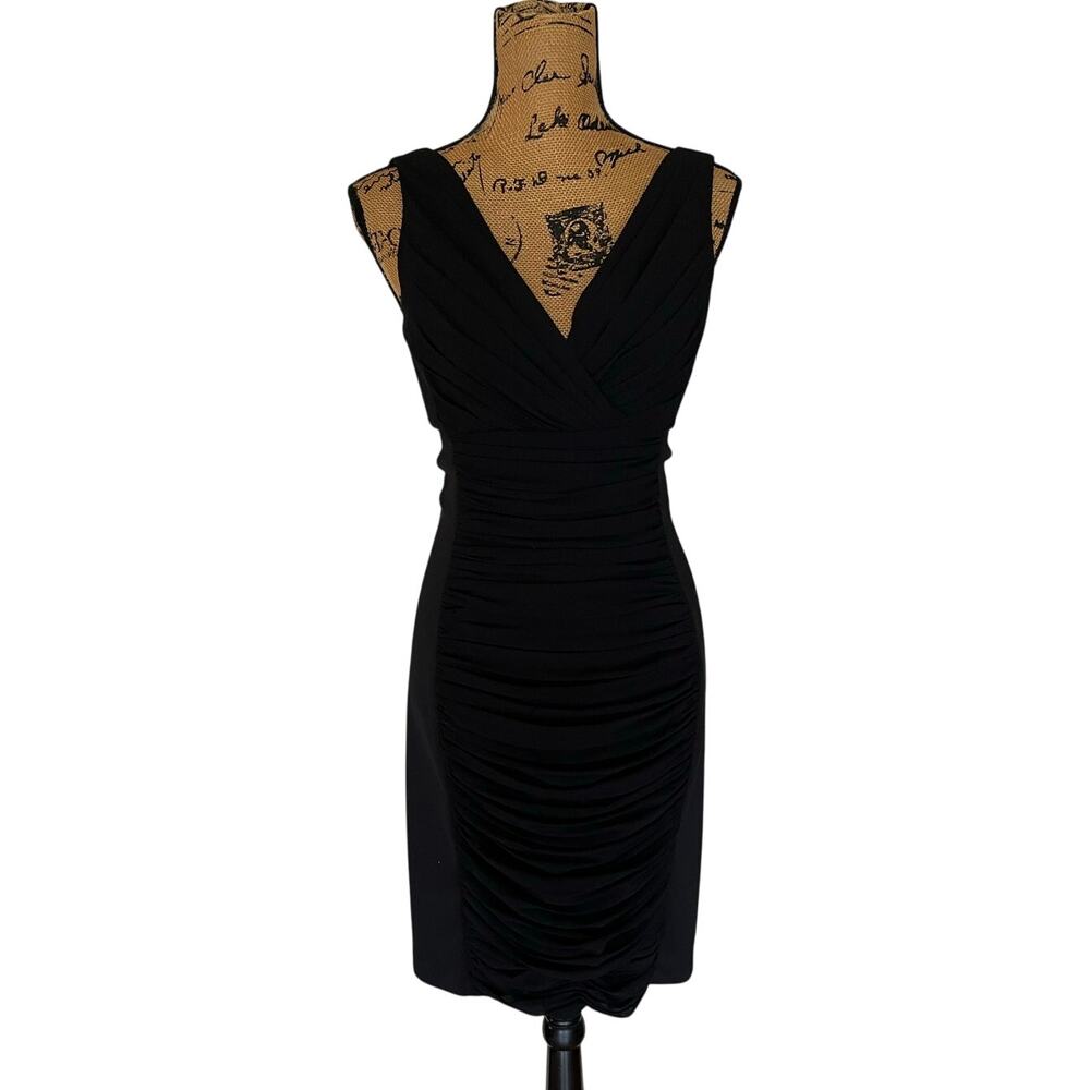 White House Black Market Black Knee Length Sleeveless Sheath Cocktail Dress SZ 6